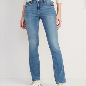 Mid Rise Kicker Boot-Cut Jeans - size 6 short